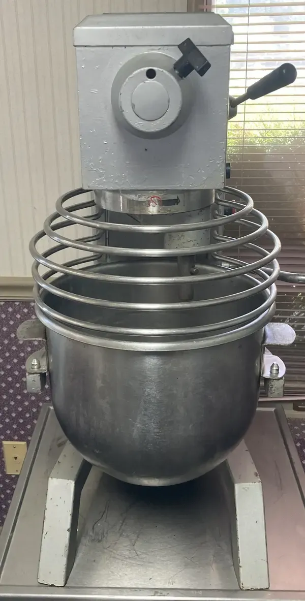 Univex SRM20 20qt. mixer (Reconditioned)